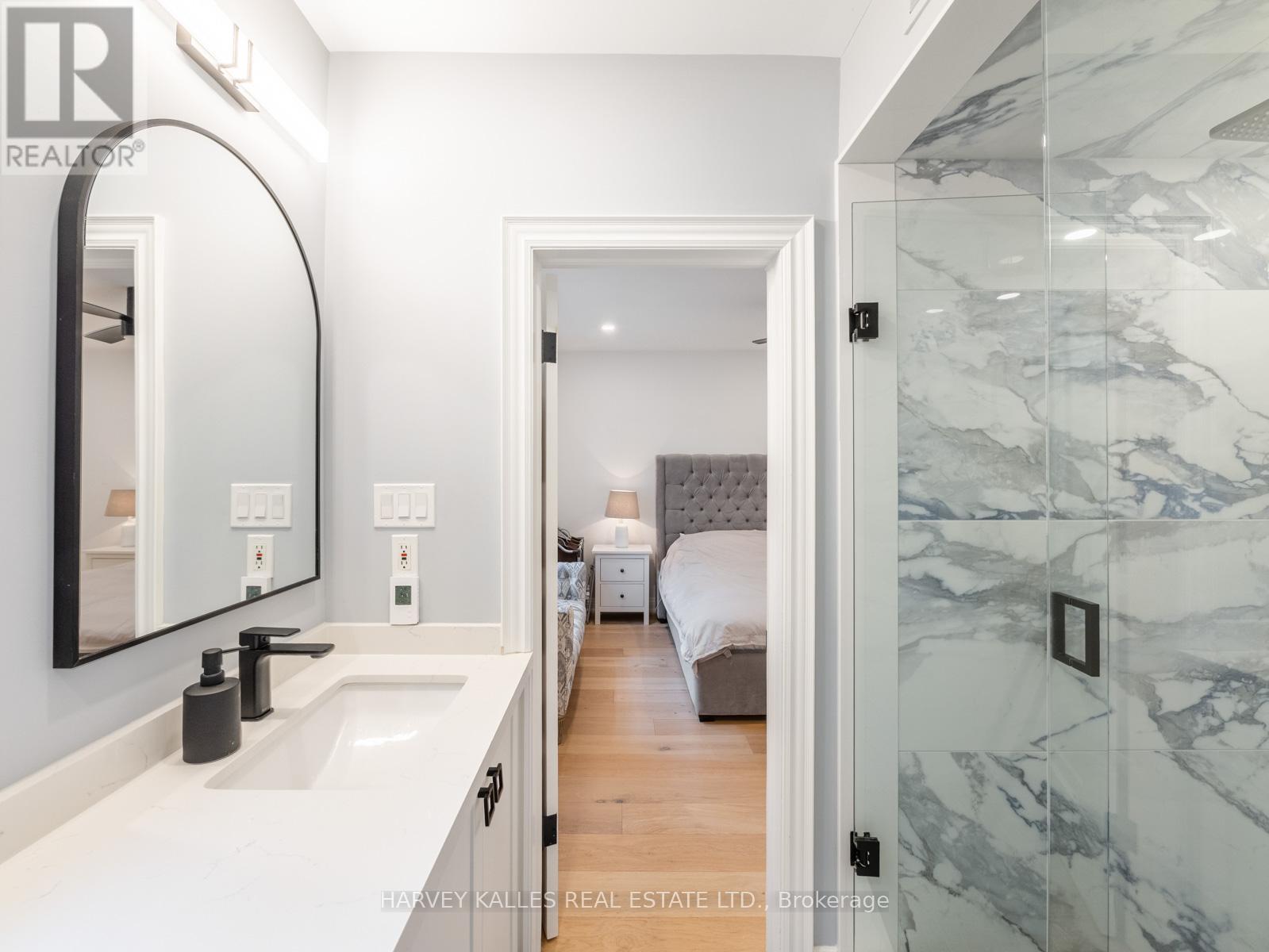 6 Glenarden Road, Toronto (Forest Hill North), Ontario  M6C 3J7 - Photo 21 - C12292920