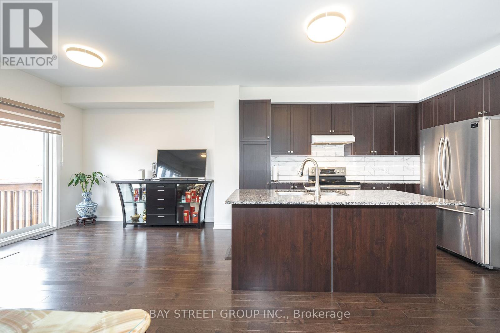 65 Bellflower Lane, Richmond Hill, Ontario  L4E 1E7 - Photo 14 - N12292878