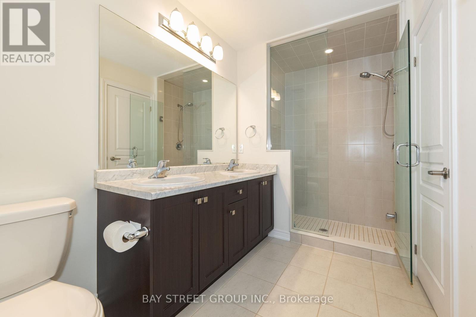 65 Bellflower Lane, Richmond Hill, Ontario  L4E 1E7 - Photo 21 - N12292878