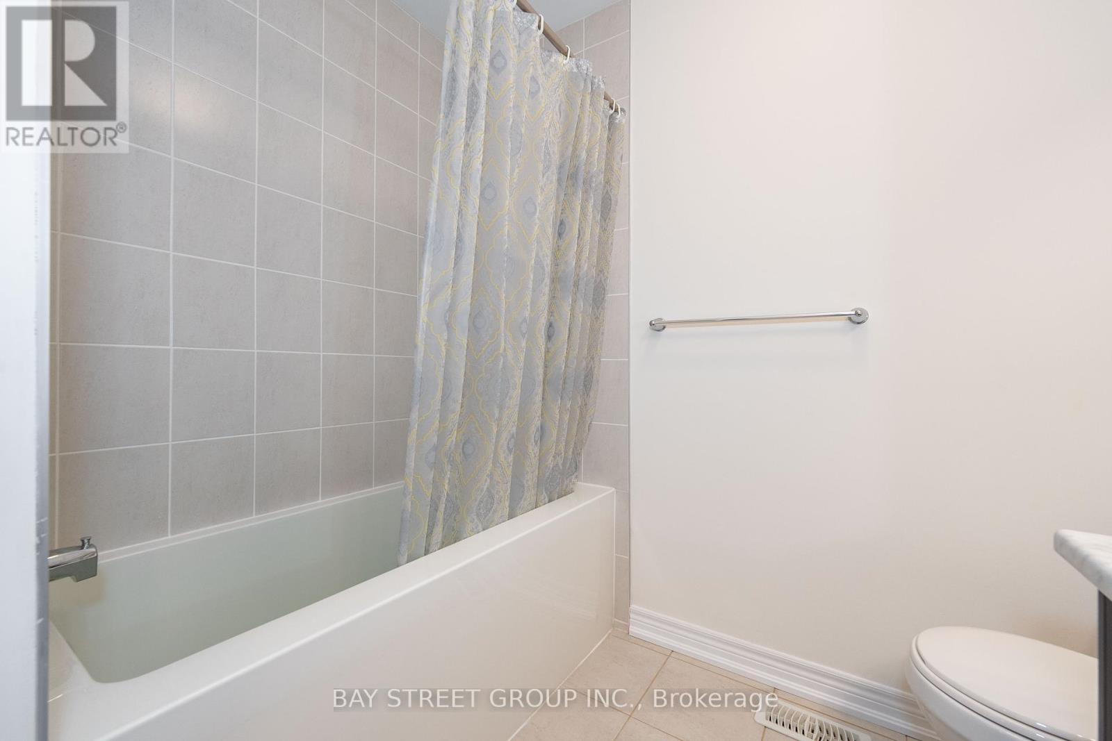 65 Bellflower Lane, Richmond Hill, Ontario  L4E 1E7 - Photo 27 - N12292878