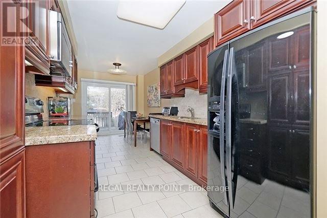 70 Glenmanor Way, Vaughan, Ontario  L4J 3E5 - Photo 3 - N12292891
