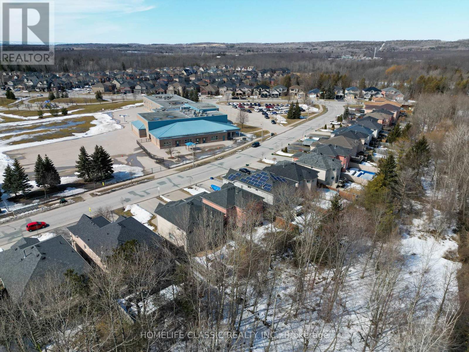 51 Hawkins Drive, Barrie, Ontario  L4N 0A7 - Photo 38 - S12292886