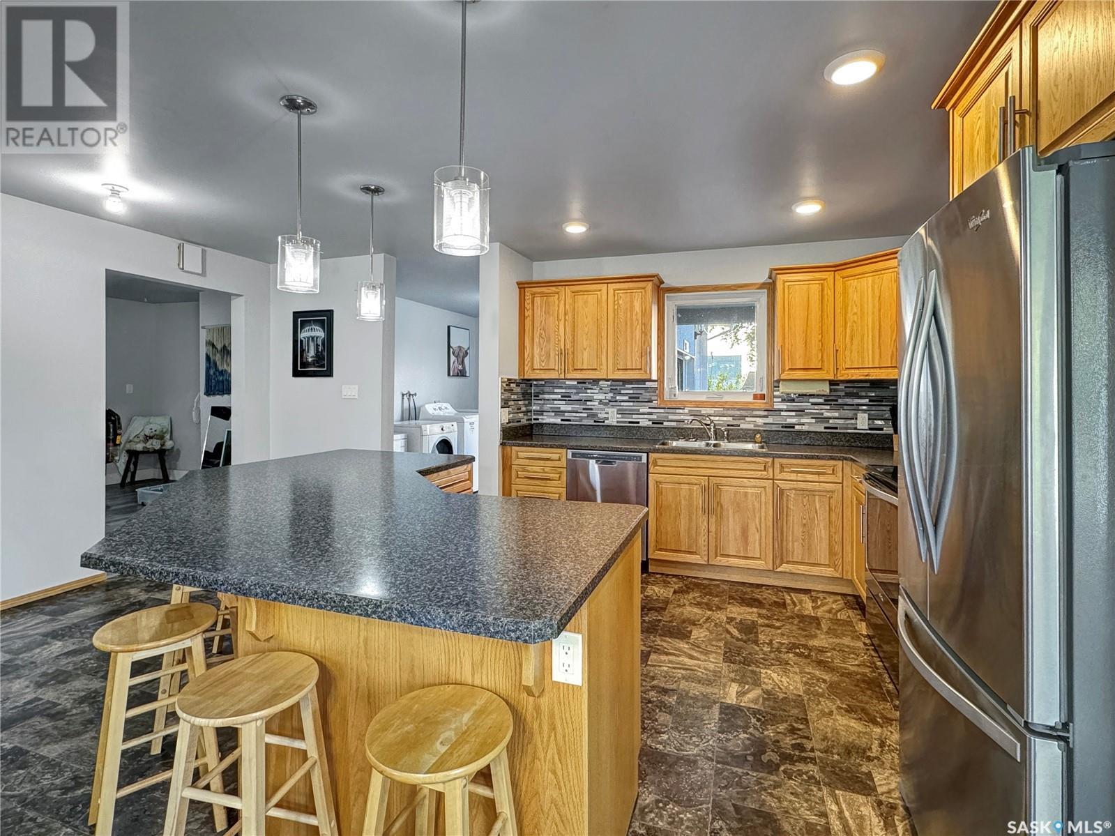 Property at 19 Elm STREET image 3