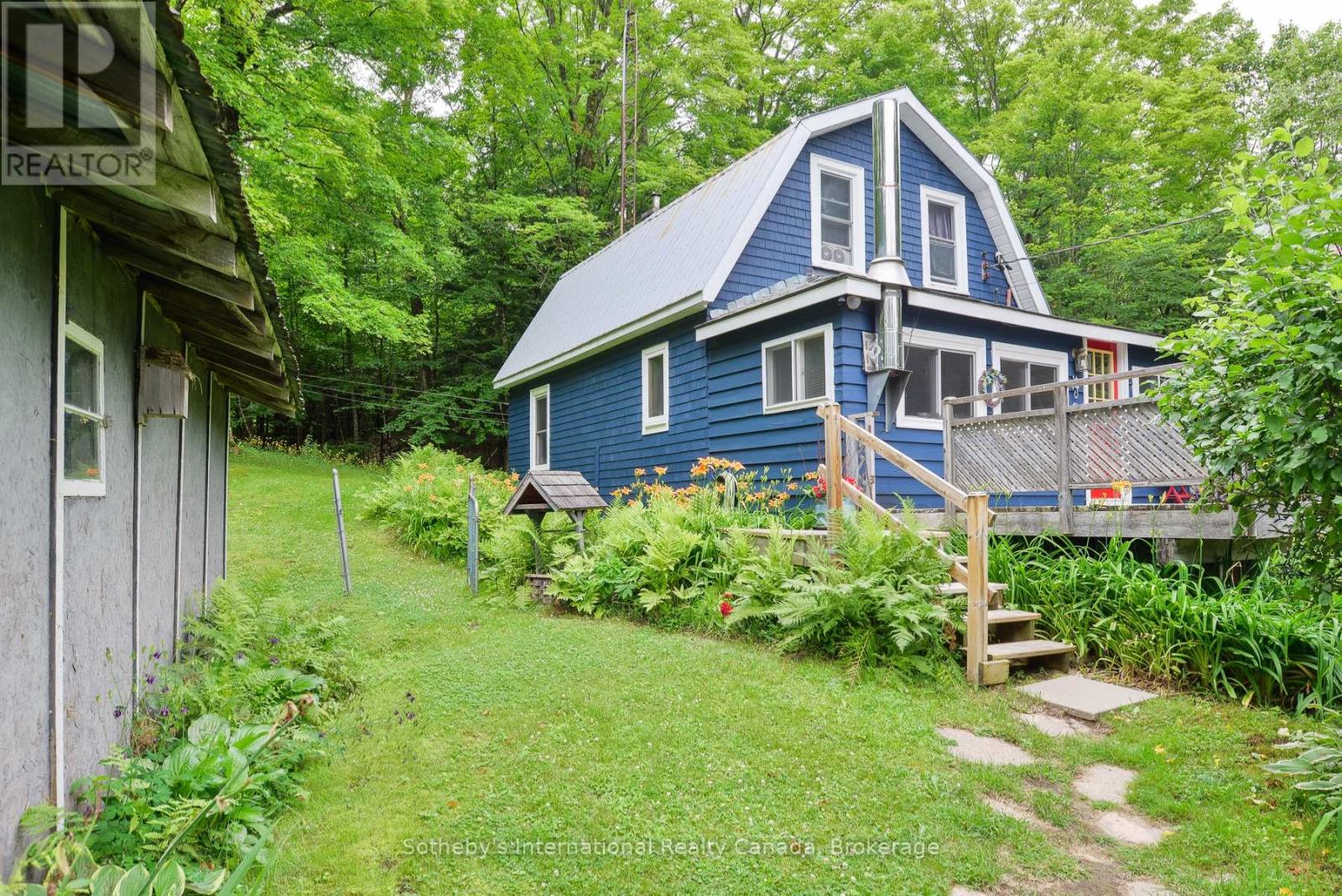 1079 Hewlitt Road, Muskoka Lakes, Ontario  P1L 1X4 - Photo 3 - X12292958