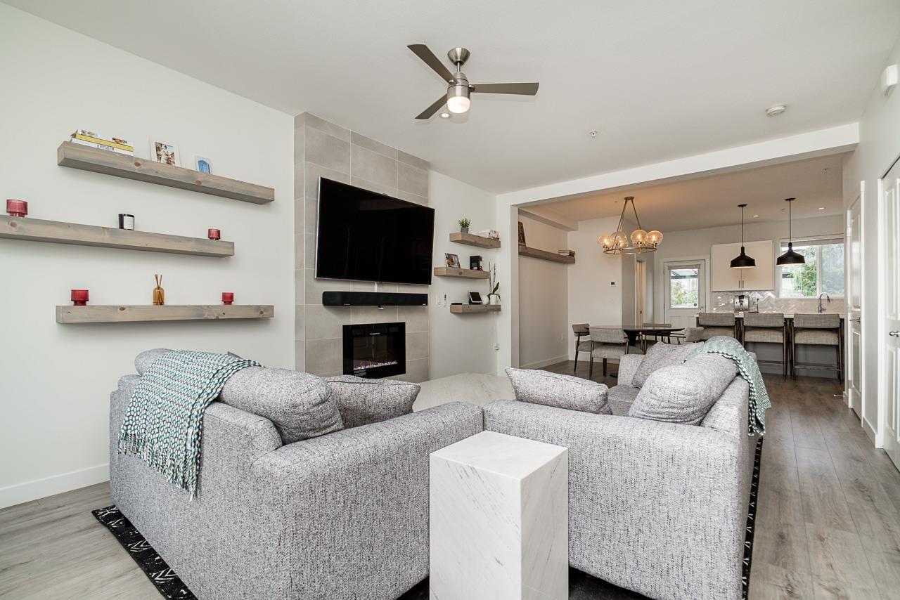 Property at 20171 83 AVENUE image 4