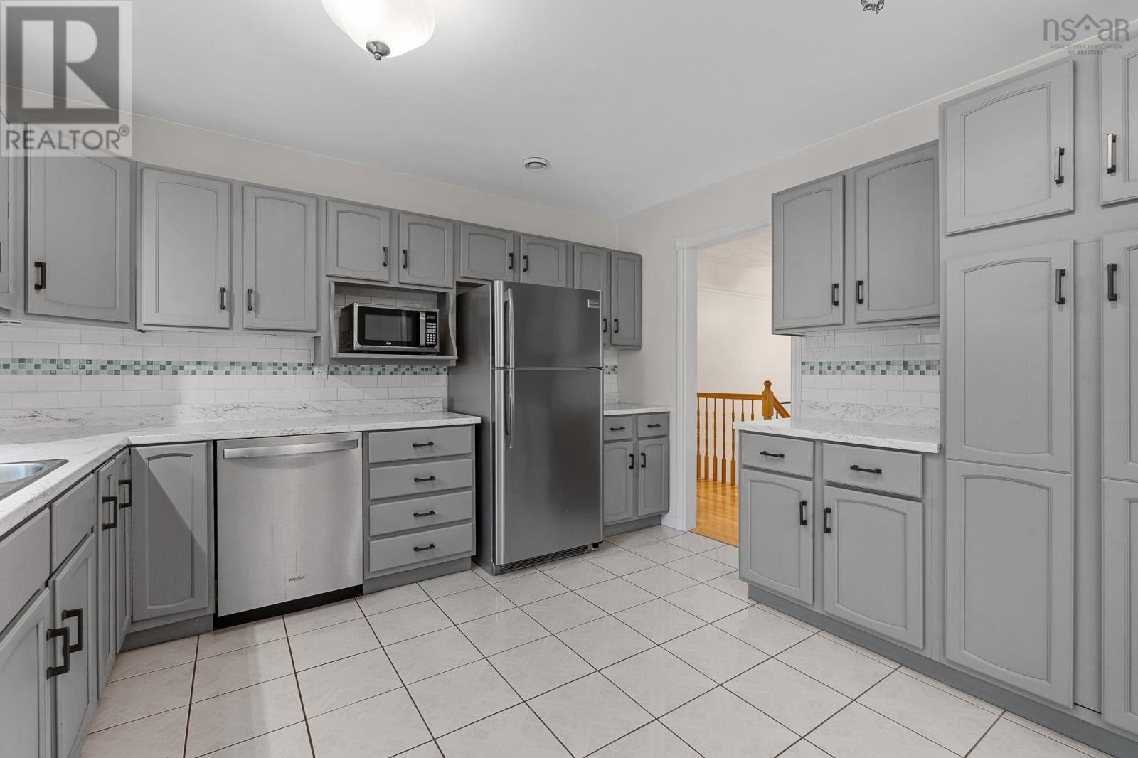 239 Howe Avenue, Fall River, Nova Scotia  B2T 1H7 - Photo 7 - 202516405