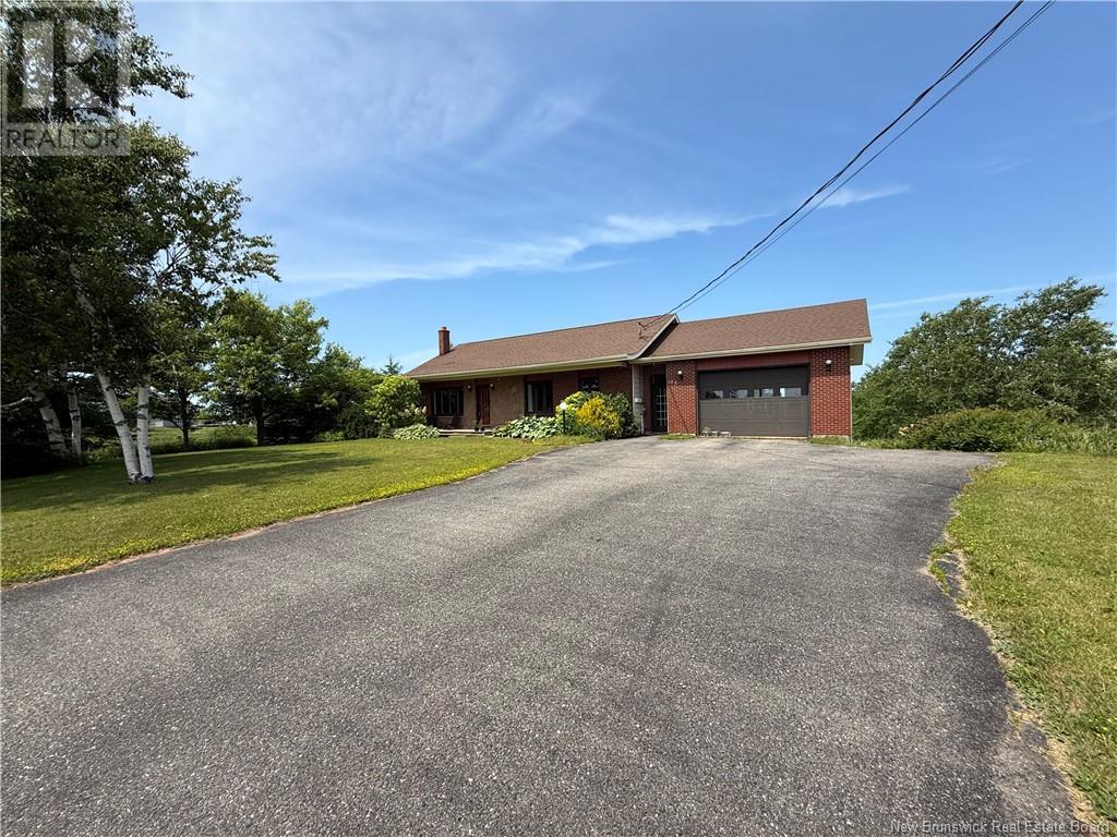 105 Route 305, Haut-Lamèque, New Brunswick  E8T 3M1 - Photo 5 - NB117759