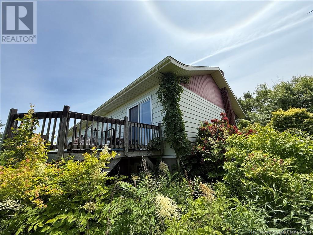 105 Route 305, Haut-Lamèque, New Brunswick  E8T 3M1 - Photo 50 - NB117759