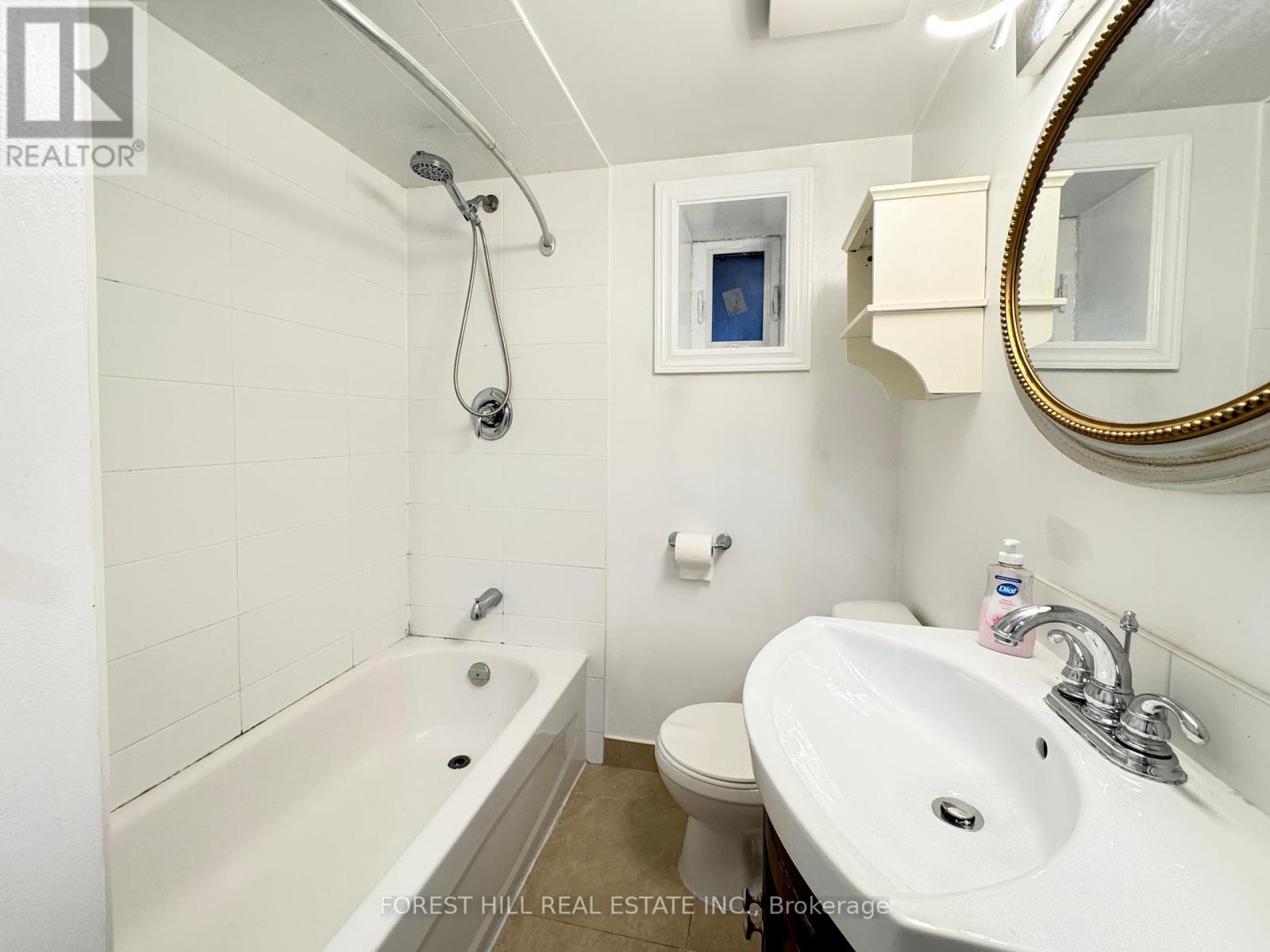 Bsmt - 64 Lansdowne Avenue, Toronto, Ontario M6K 2V9 - Photo 10 - W12292922