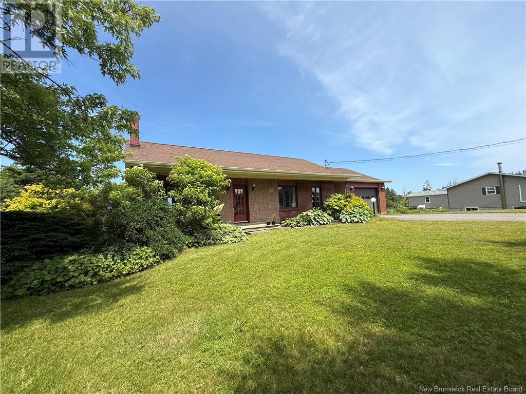 105 Route 305, Haut-Lamèque, New Brunswick  E8T 3M1 - Photo 46 - NB117759