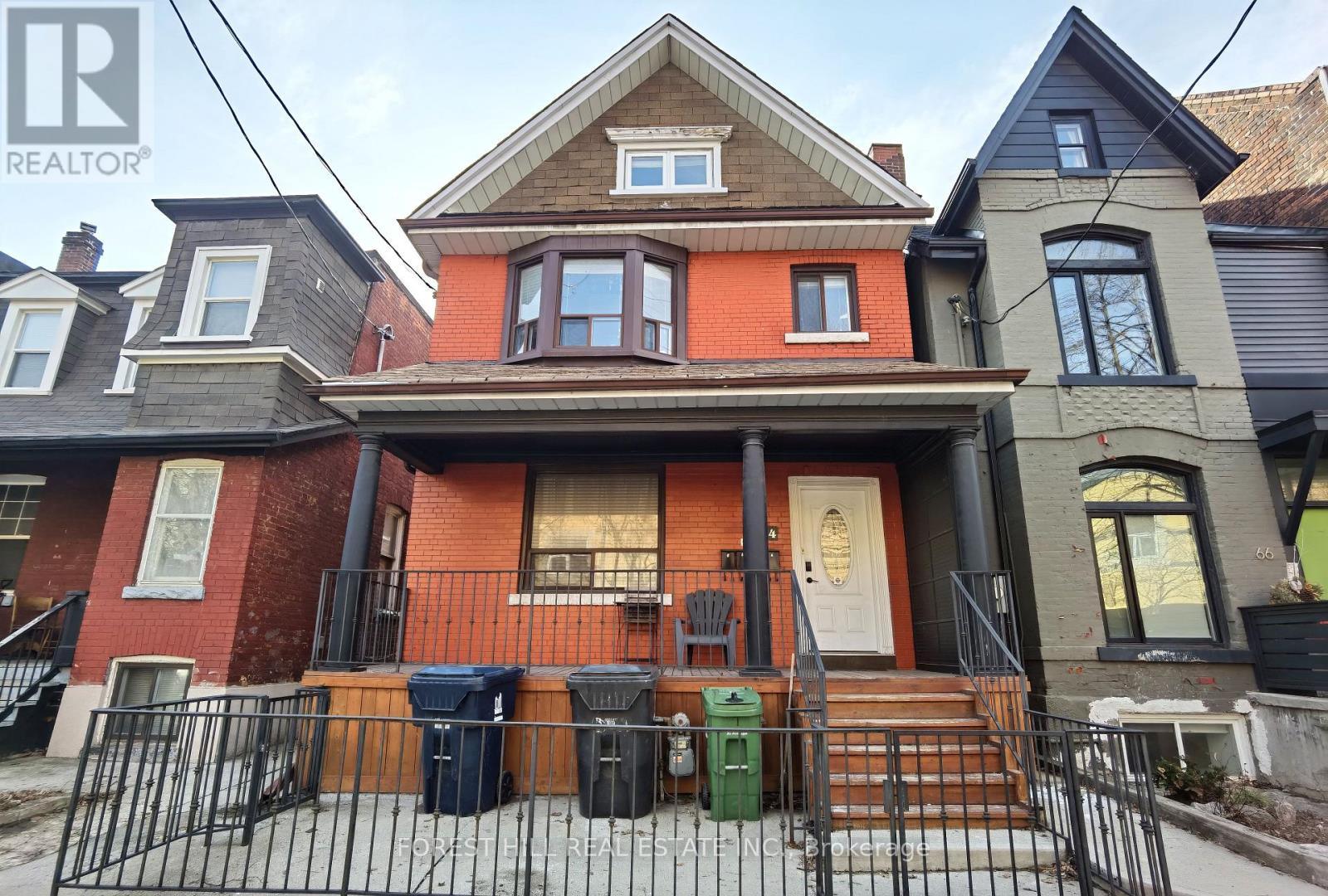 Bsmt - 64 Lansdowne Avenue, Toronto, Ontario M6K 2V9 - Photo 1 - W12292922