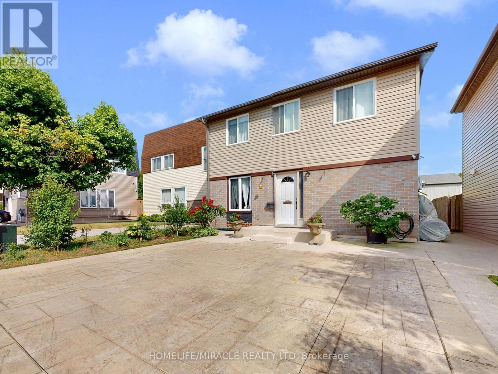 Property at 14 HAWKINS COURT image 2