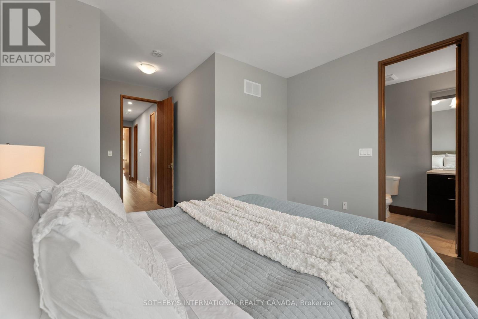 28a Twenty First Street, Toronto (Long Branch), Ontario  M8V 3L7 - Photo 29 - W12292775