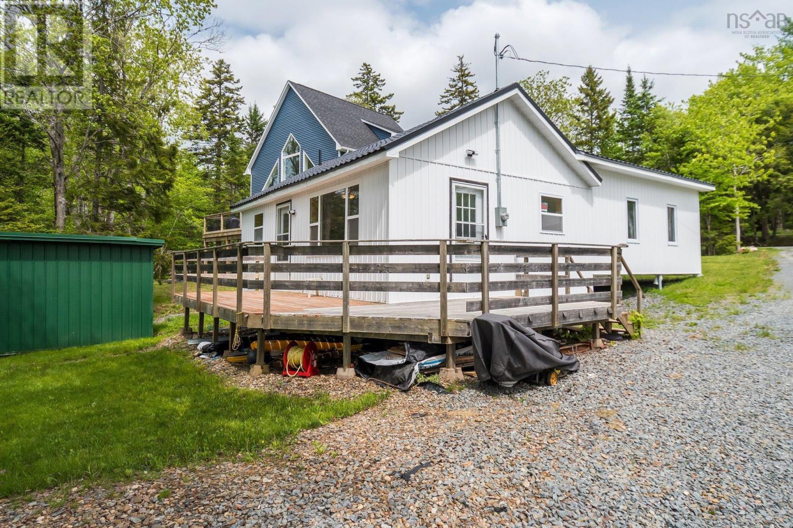 19 Cove Road, Mount Uniacke, Nova Scotia  B0N 1Z0 - Photo 2 - 202514341