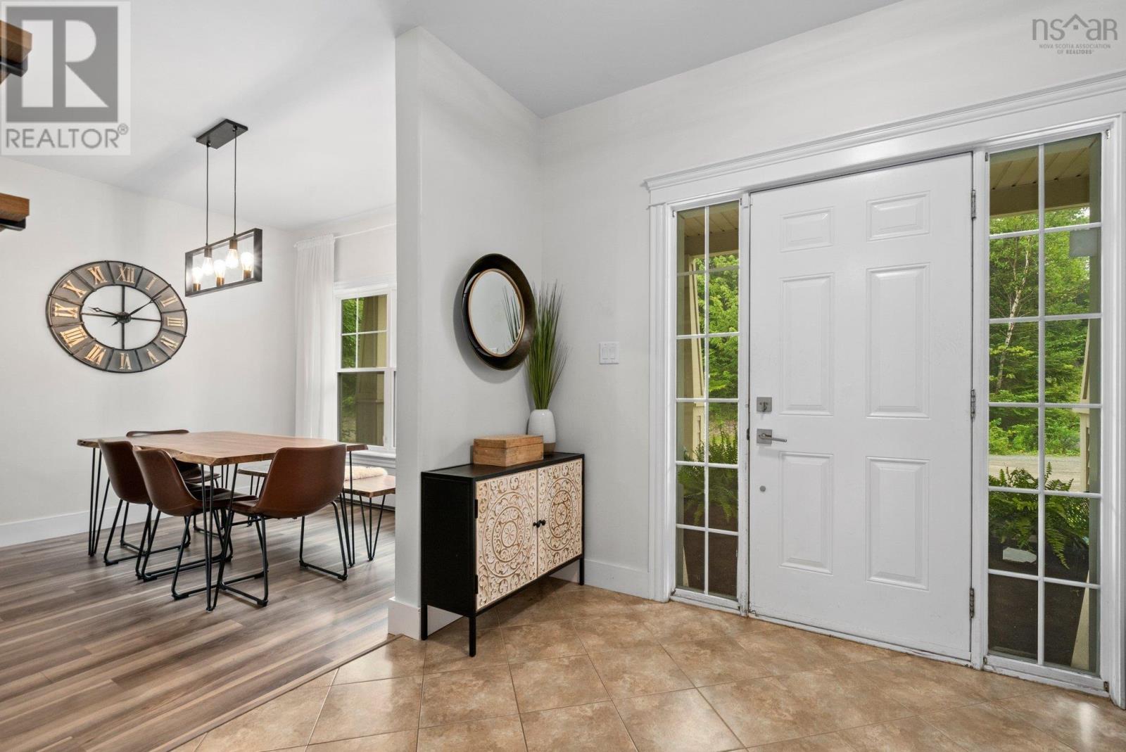 Property at 22 Oxer Close image 2