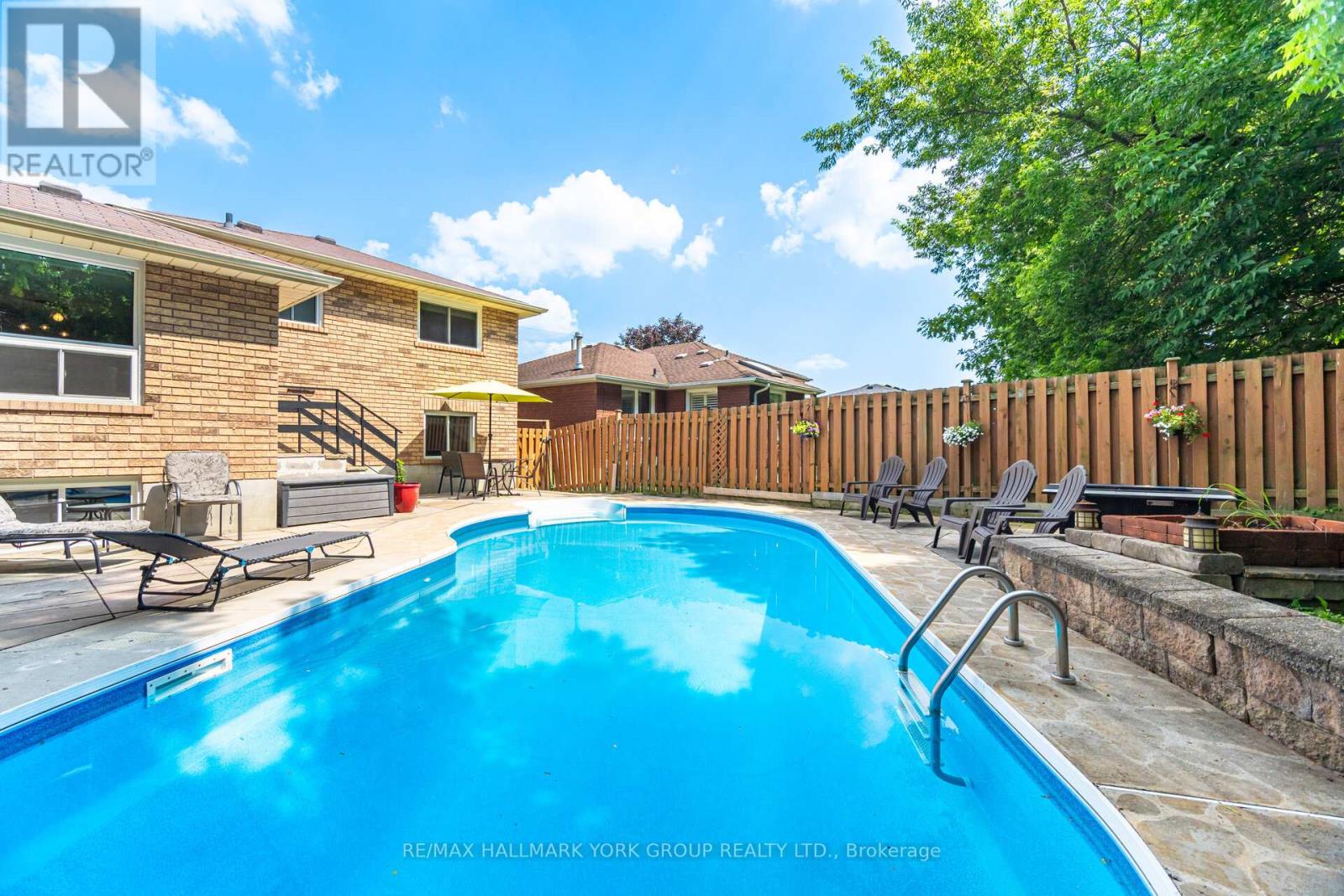 96 Townsend Avenue, Bradford West Gwillimbury, Ontario  L3Z 1Y1 - Photo 45 - N12292995