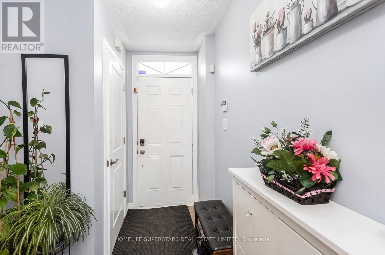 Property at 22 LAMBRINOS LANE image 4