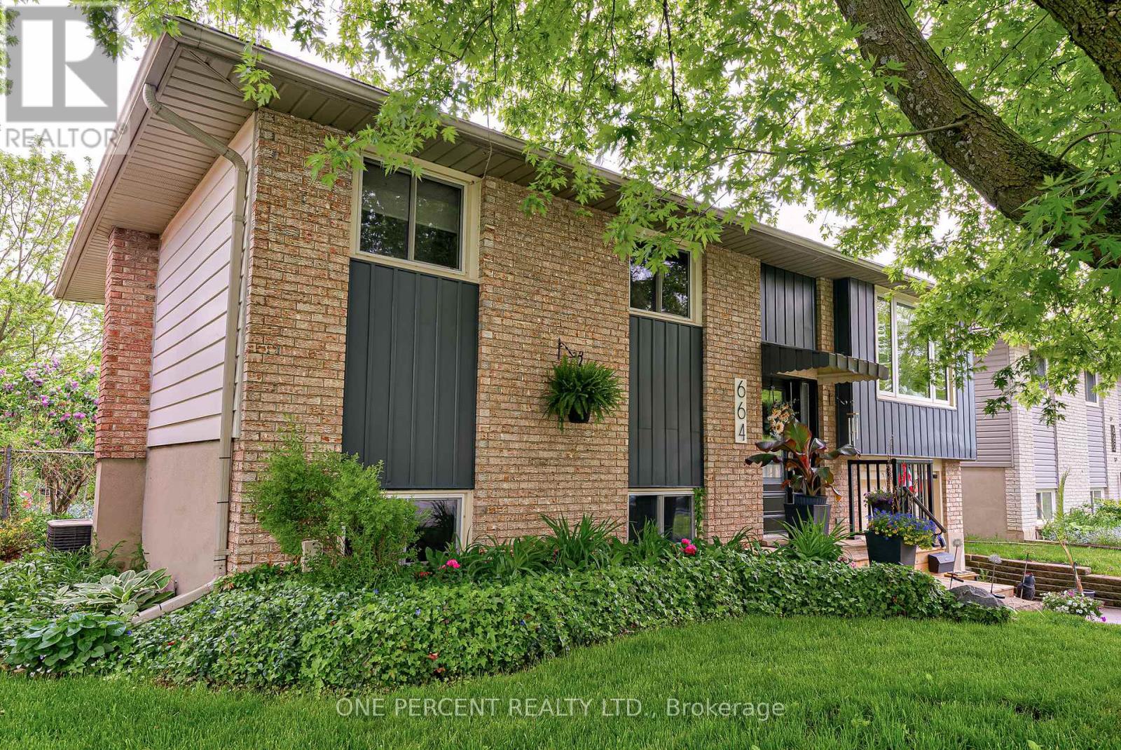 Property at 664 HIGHPOINT AVENUE image 1