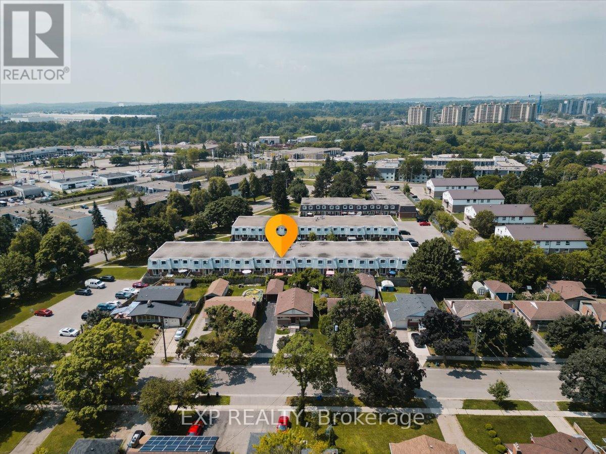 Property at 14 - 300 TRAYNOR AVENUE image 1