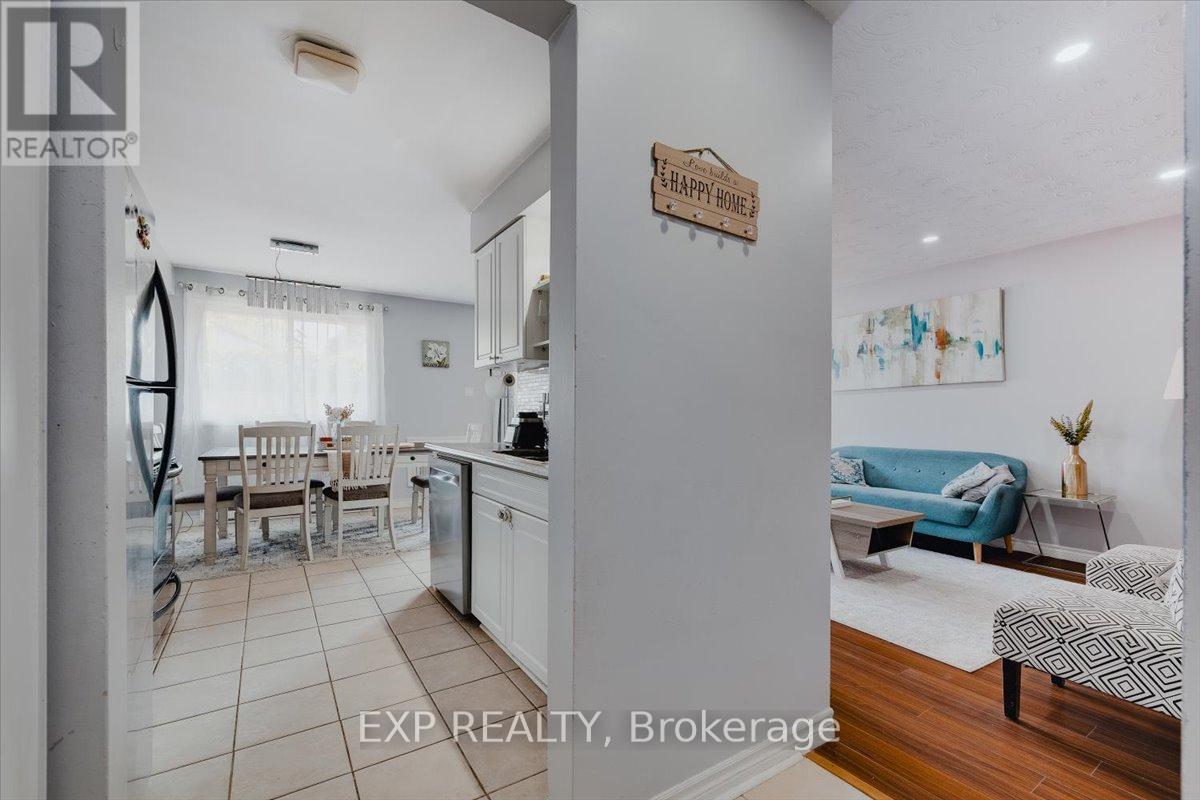 Property at 14 - 300 TRAYNOR AVENUE image 2