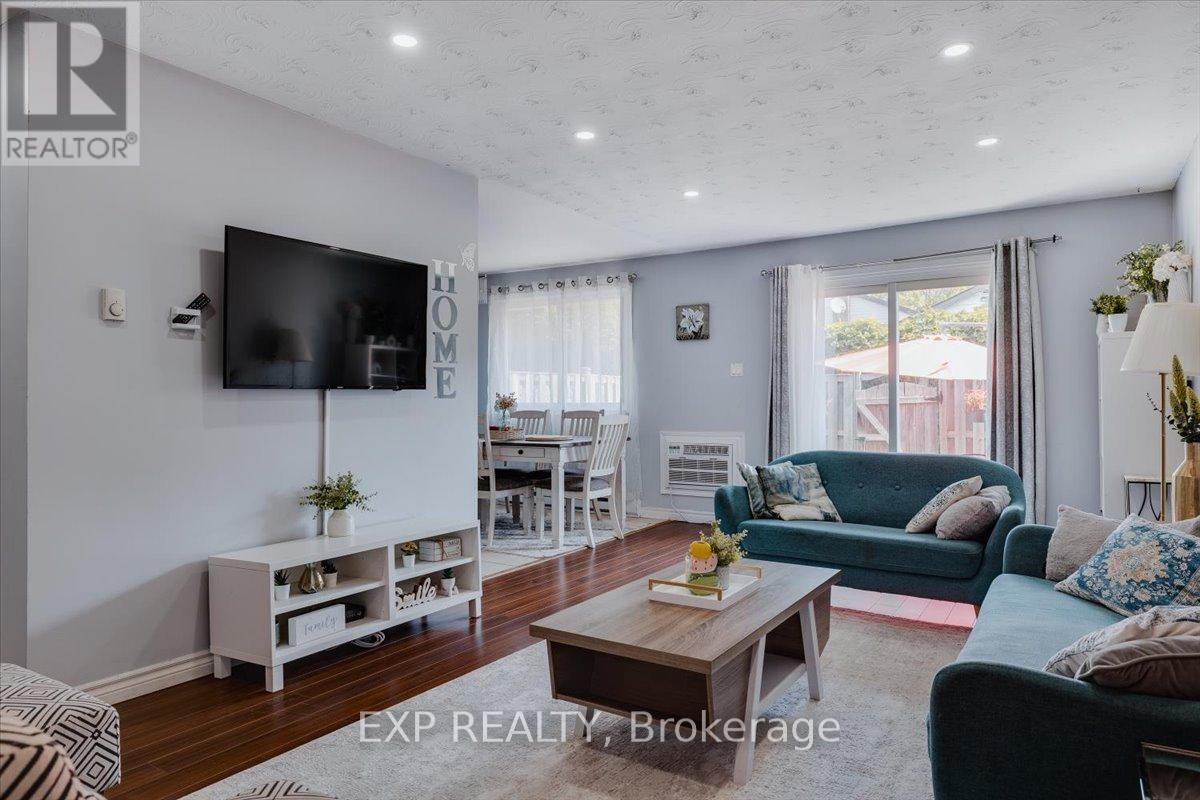 Property at 14 - 300 TRAYNOR AVENUE image 3