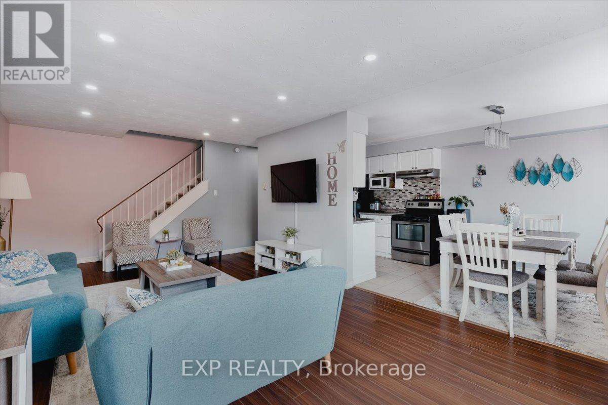 Property at 14 - 300 TRAYNOR AVENUE image 4