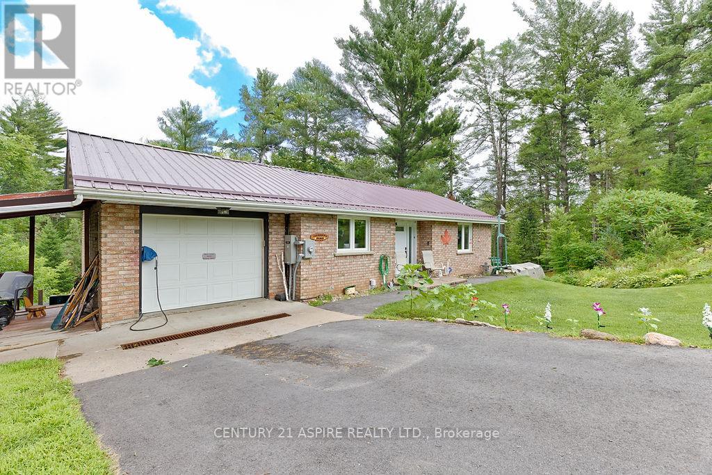 539 SCHWAN ROAD, Laurentian Valley, Ontario