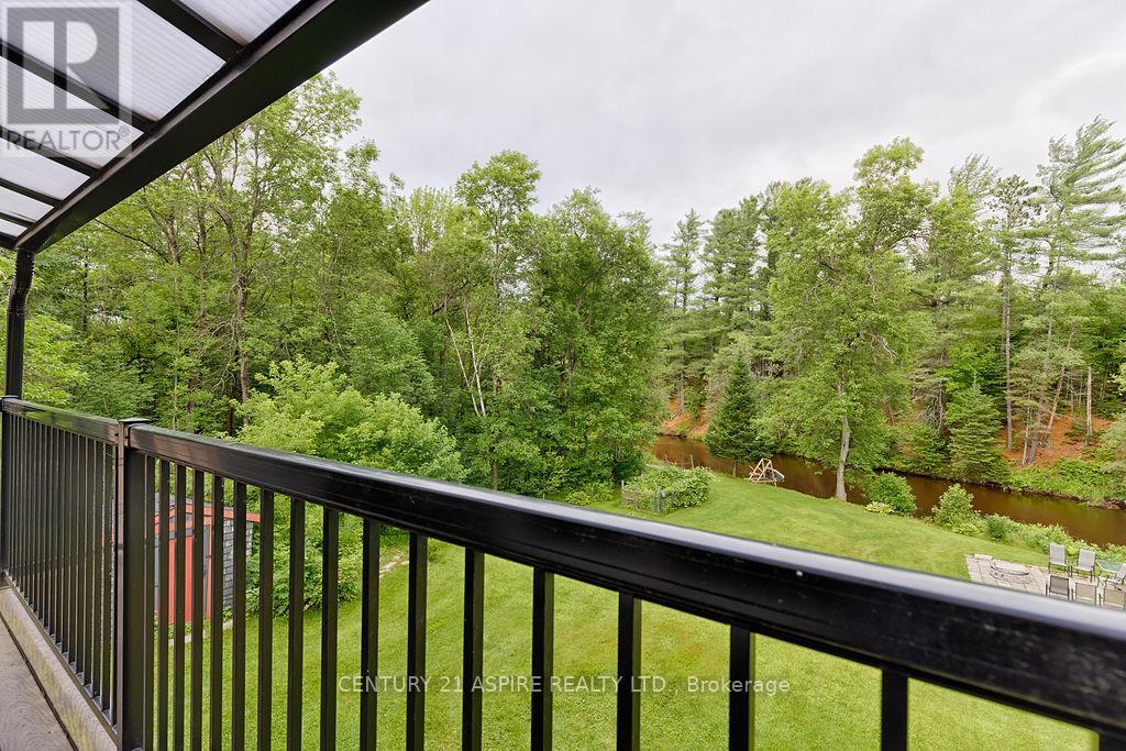 539 Schwan Road, Laurentian Valley, Ontario  K8A 6W8 - Photo 27 - X12293034