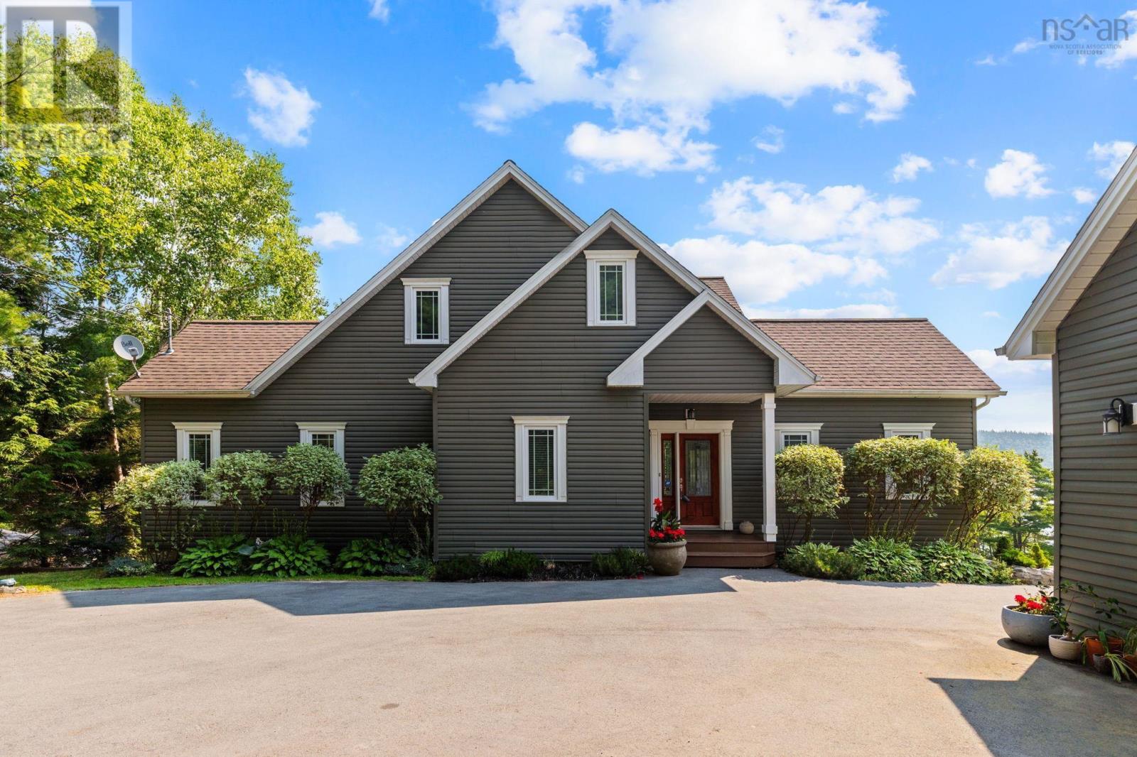 Property at 45 Nadine Drive image 2