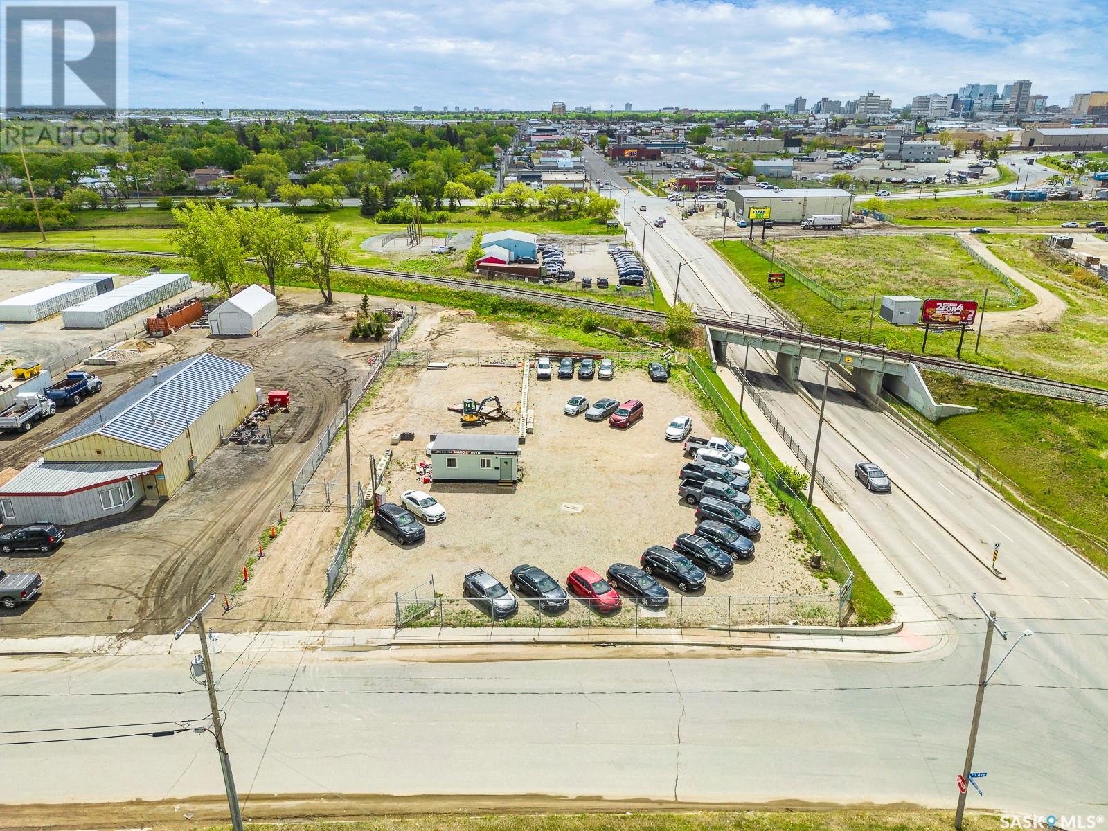 703 Winnipeg Street, Regina, Saskatchewan  S4R 8P2 - Photo 3 - SK012985