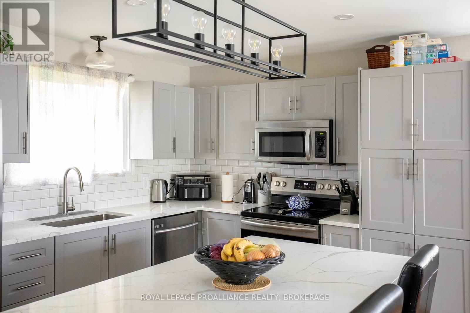 Property at 296 OLYMPUS AVENUE image 5
