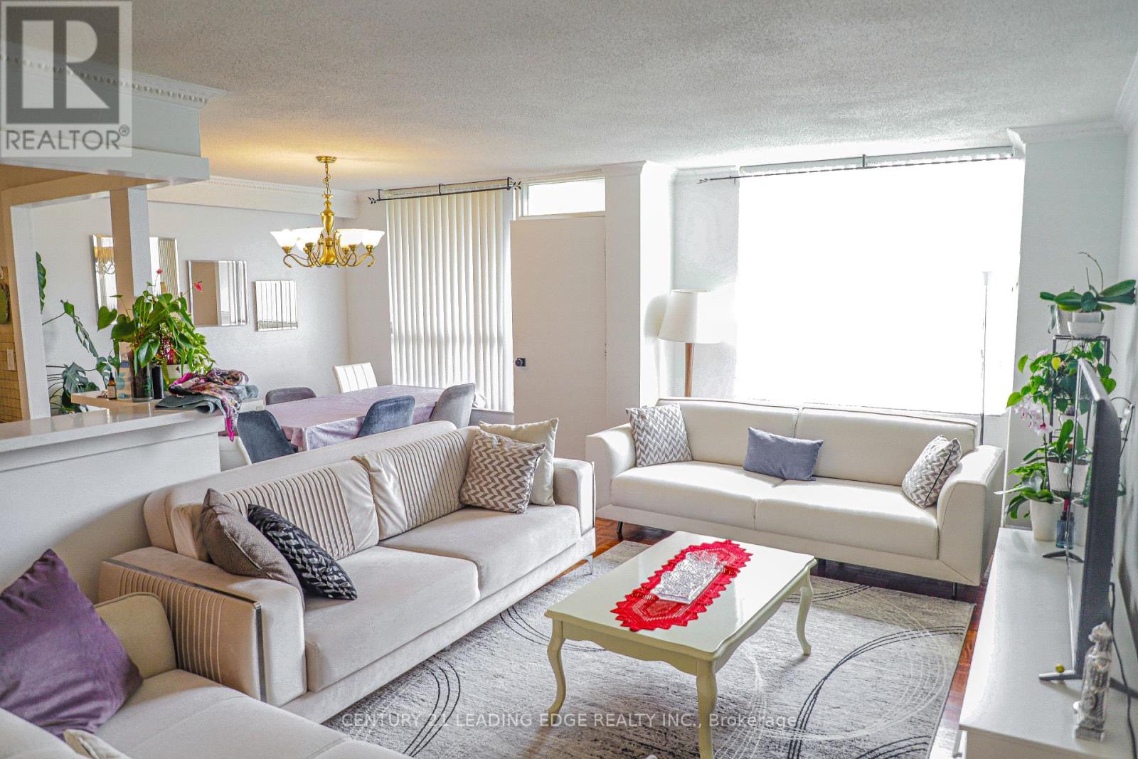 617 - 10 Edgecliff Golfway, Toronto, Ontario  M3C 3A3 - Photo 15 - C12289198