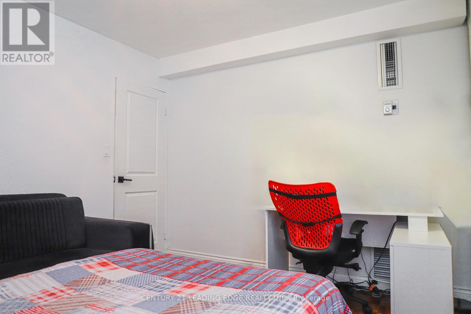 617 - 10 Edgecliff Golfway, Toronto, Ontario  M3C 3A3 - Photo 27 - C12289198