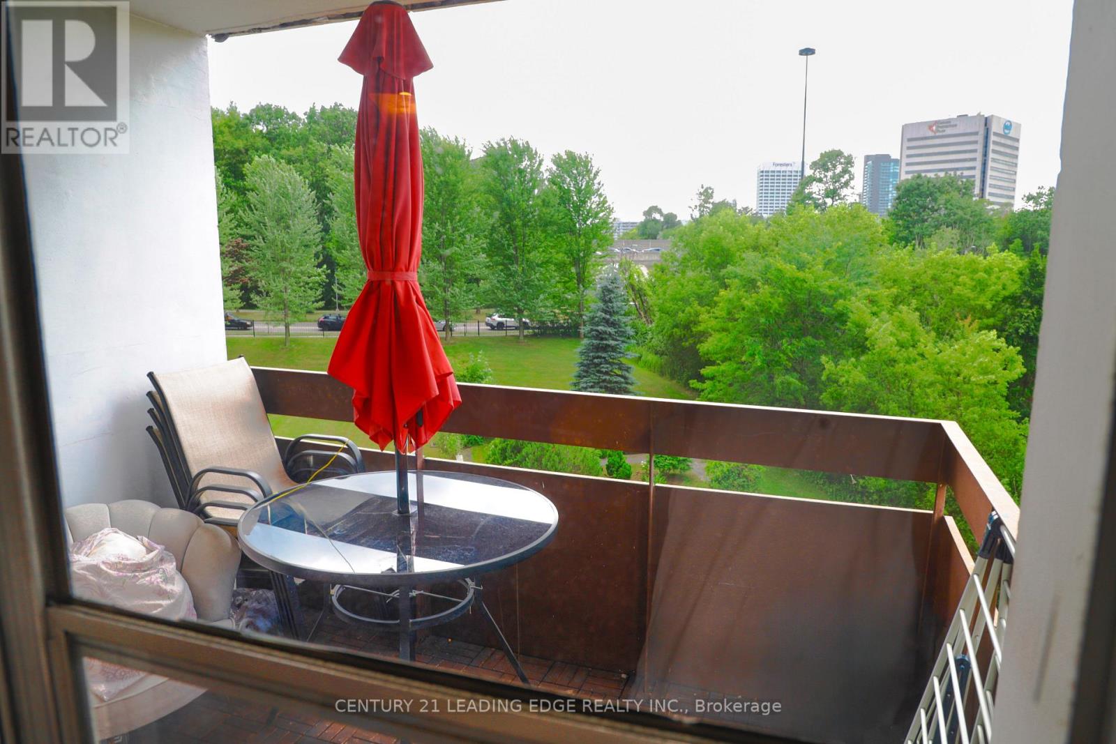 617 - 10 Edgecliff Golfway, Toronto, Ontario  M3C 3A3 - Photo 6 - C12289198