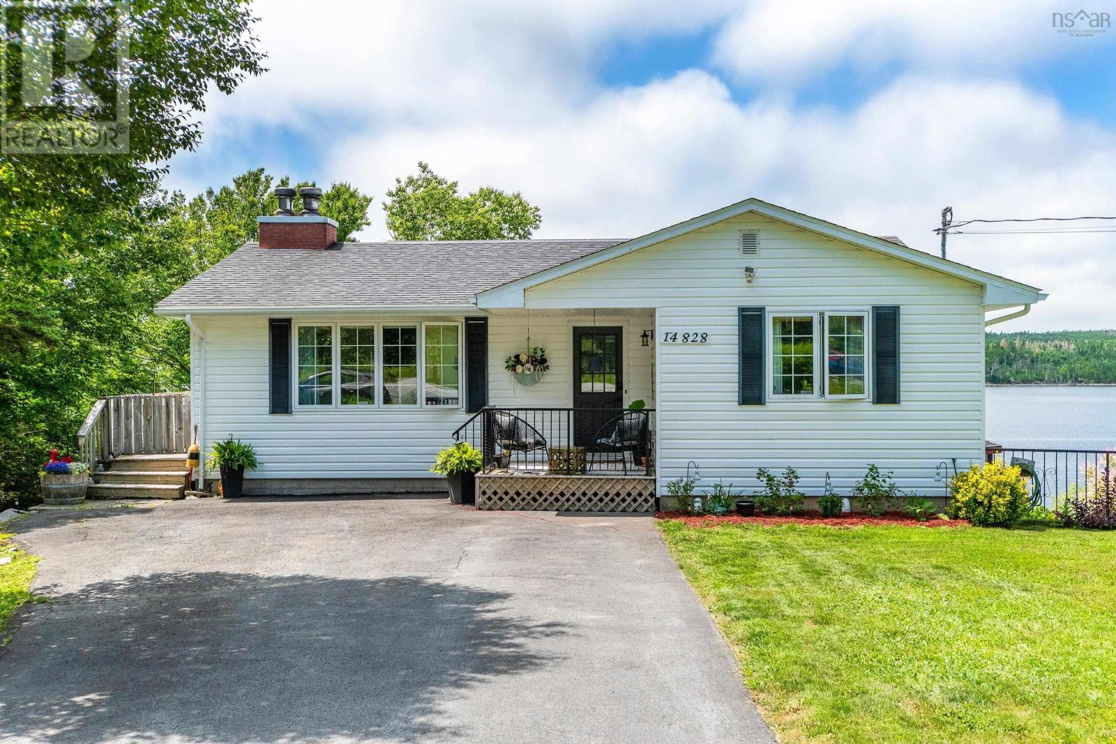 Property at 14828 Highway 7 image 2