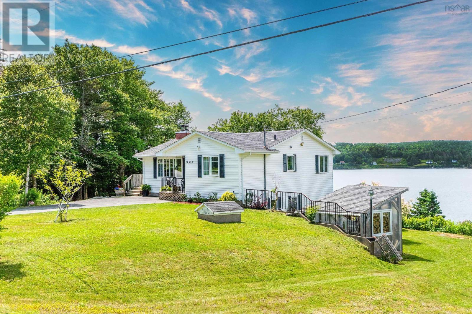Property at 14828 Highway 7 image 3