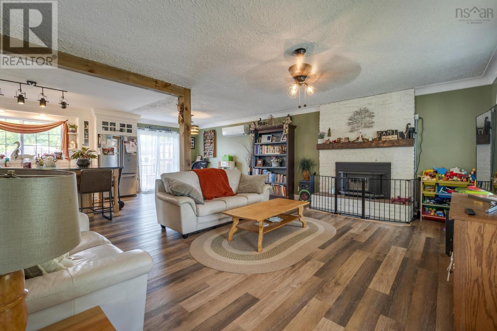 51 Weir Avenue, Stellarton, Nova Scotia  B0K 1S0 - Photo 16 - 202518017