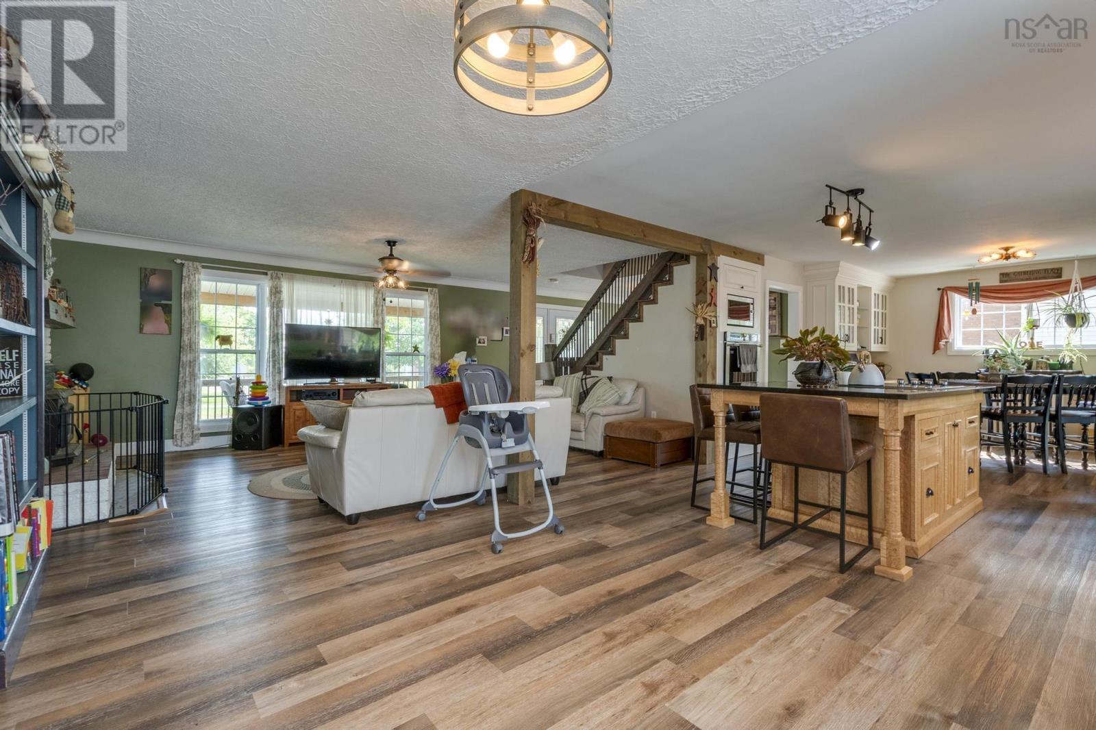 51 Weir Avenue, Stellarton, Nova Scotia  B0K 1S0 - Photo 14 - 202518017