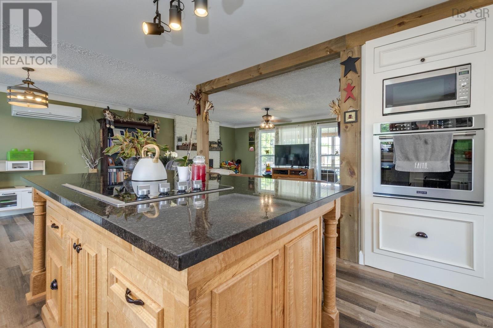 51 Weir Avenue, Stellarton, Nova Scotia  B0K 1S0 - Photo 8 - 202518017