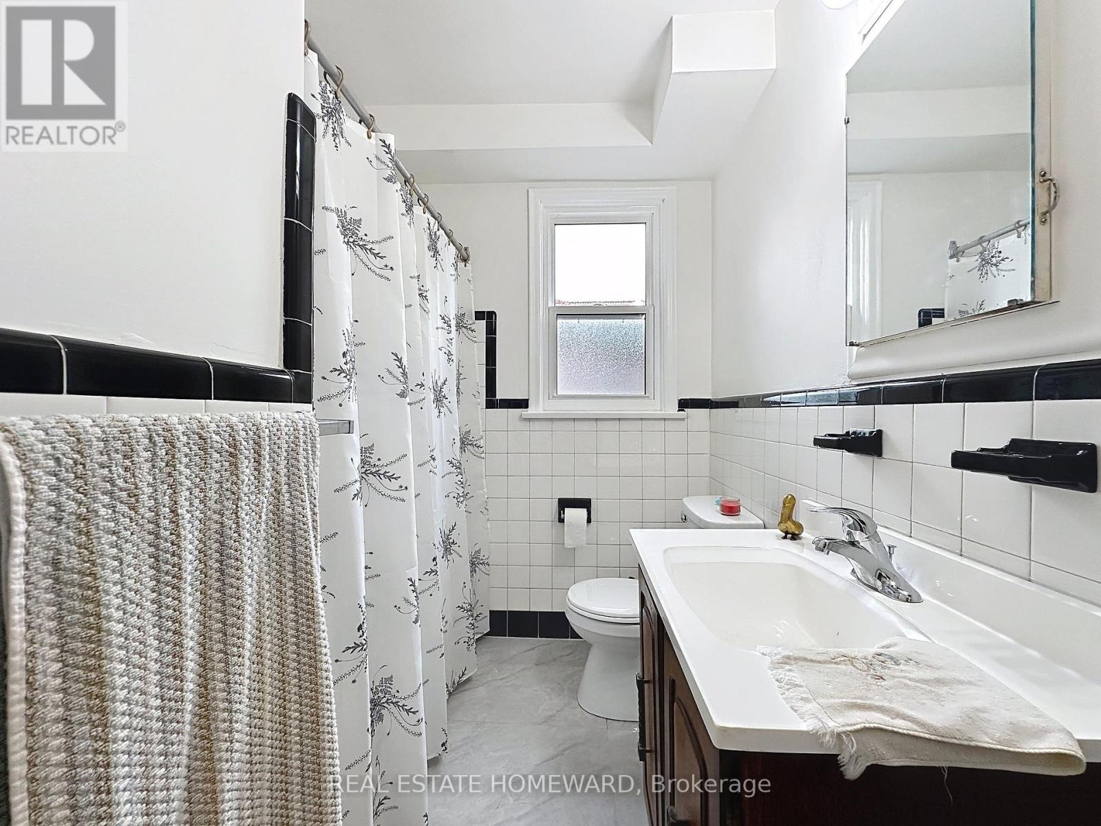 55 Emmeline Crescent, Toronto, Ontario  M1S 1L1 - Photo 12 - E12293065