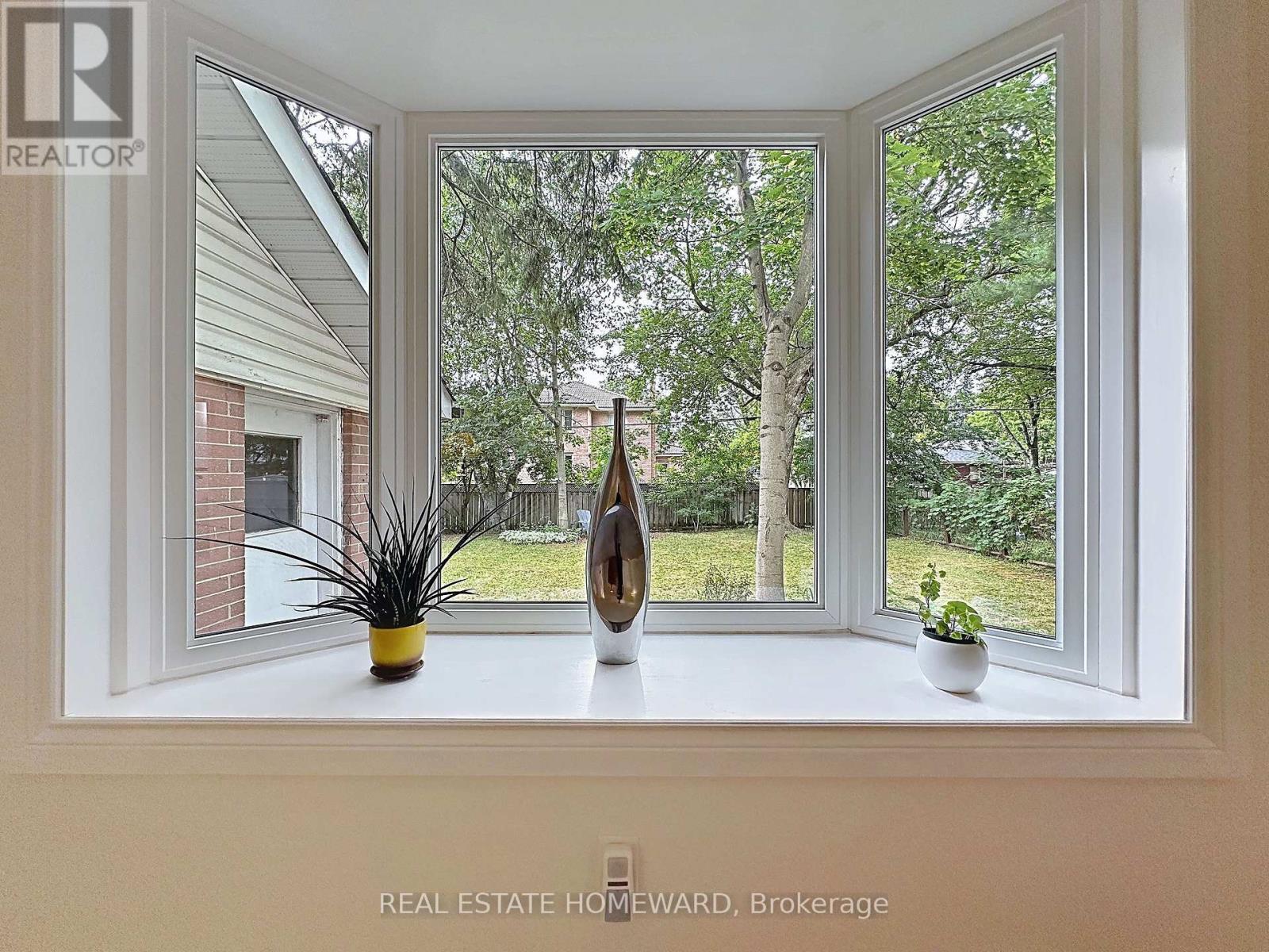 55 Emmeline Crescent, Toronto, Ontario  M1S 1L1 - Photo 13 - E12293065