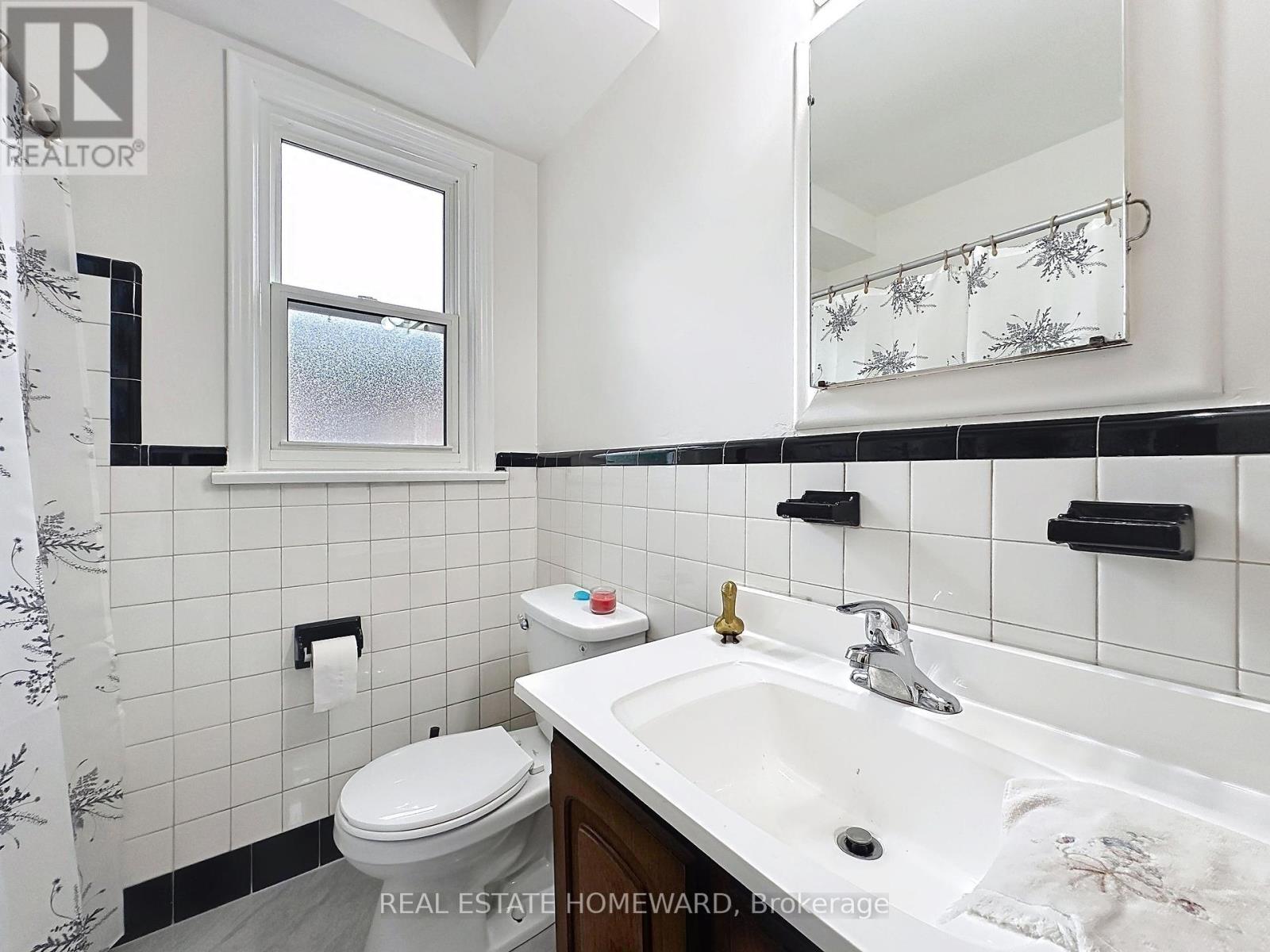 55 Emmeline Crescent, Toronto, Ontario  M1S 1L1 - Photo 14 - E12293065