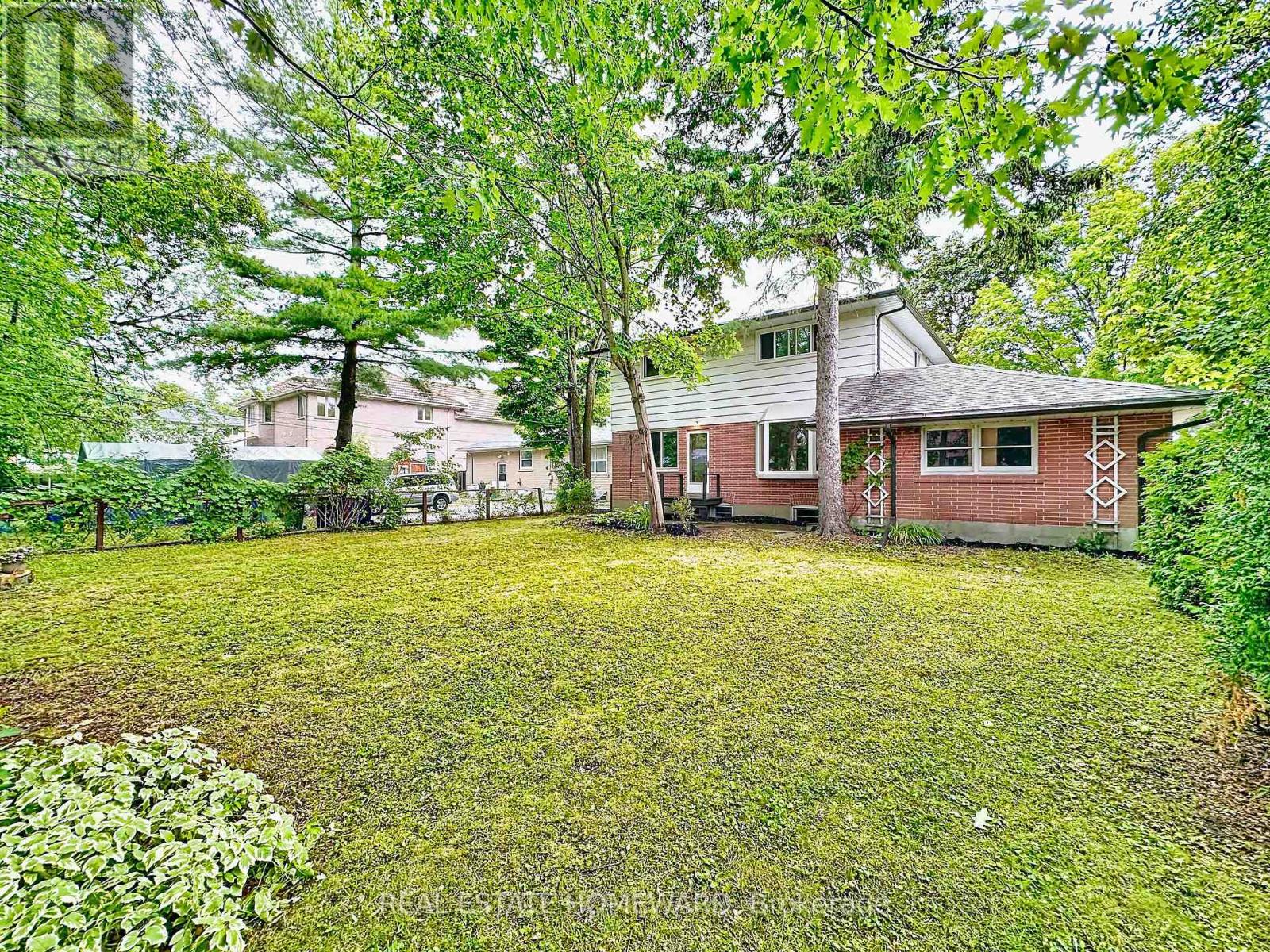 55 Emmeline Crescent, Toronto, Ontario  M1S 1L1 - Photo 35 - E12293065