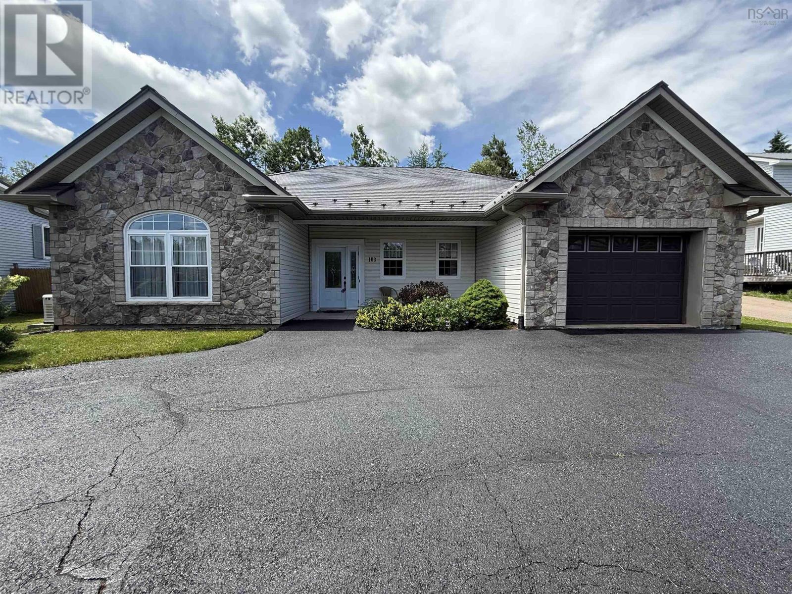 Property at 103 Oakwood Drive image 1