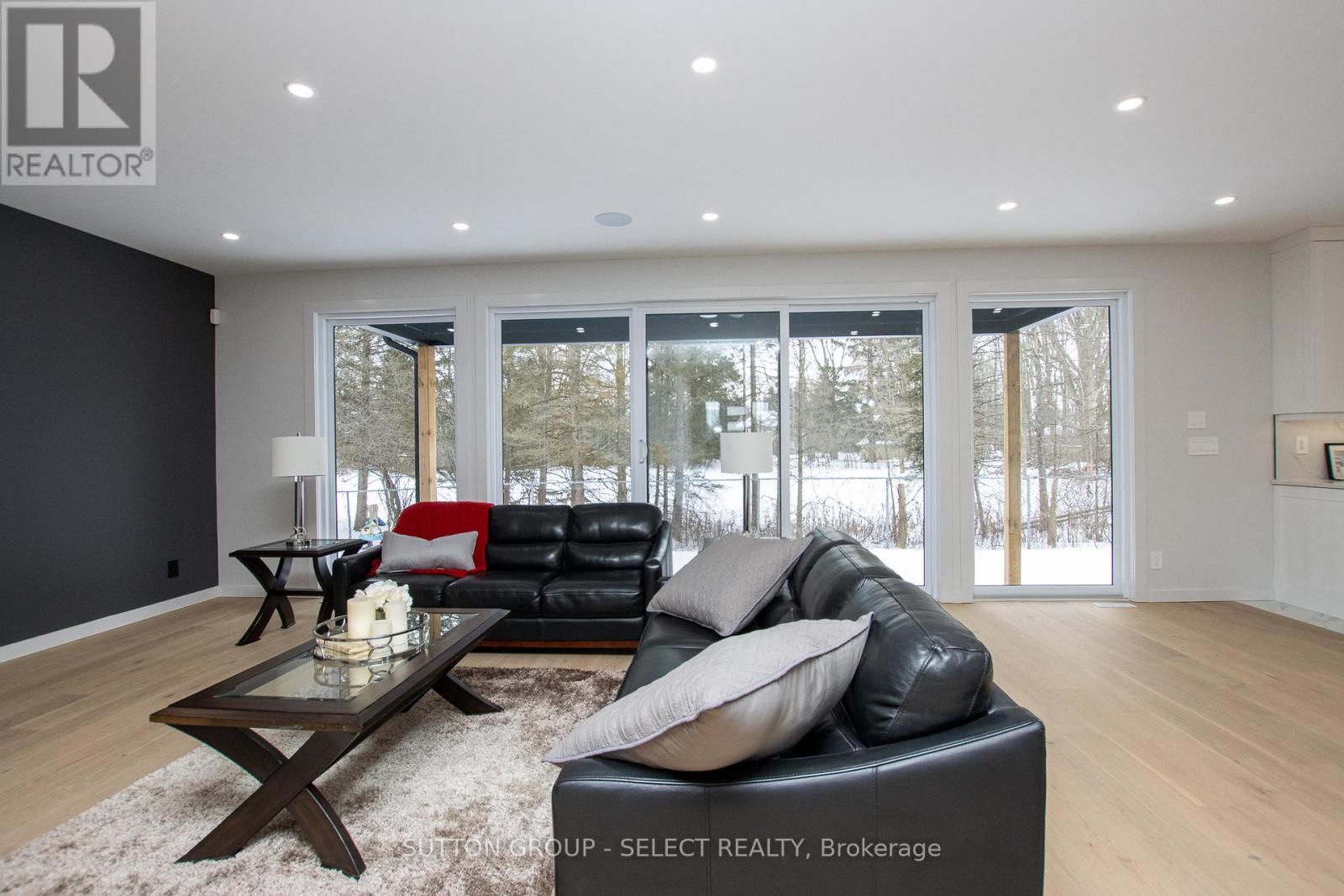 115 Optimist Drive, Southwold, Ontario  N5P 3T2 - Photo 11 - X12293107