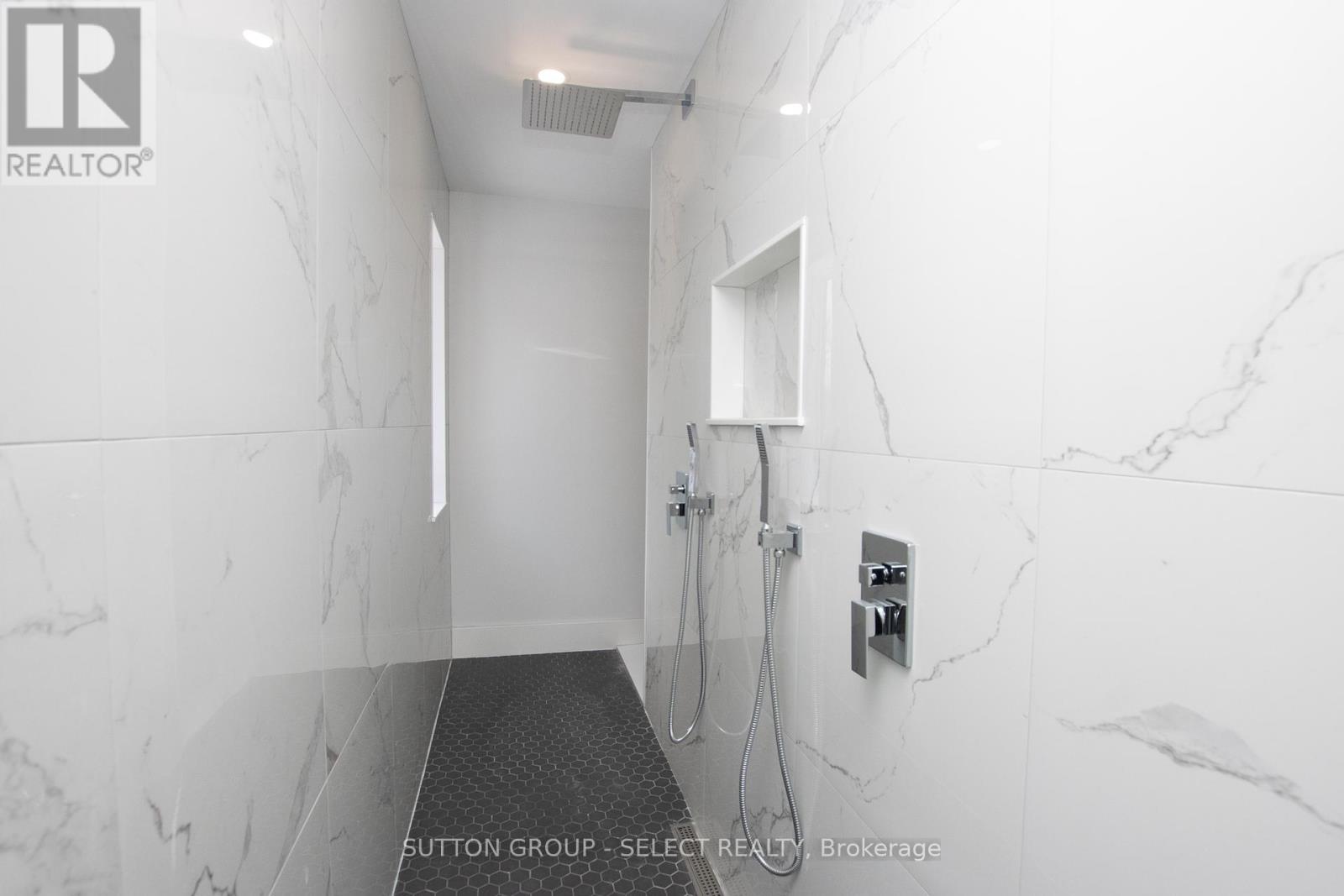 115 Optimist Drive, Southwold (Talbotville), Ontario  N5P 3T2 - Photo 25 - X12293107