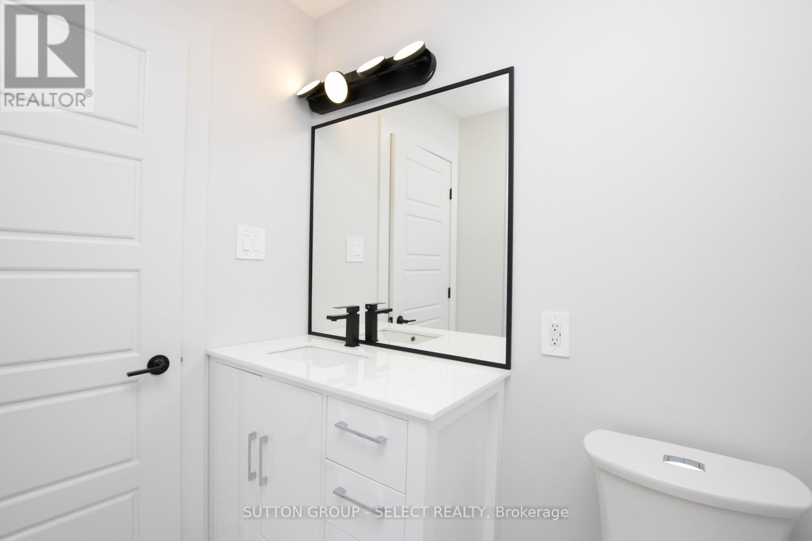 115 Optimist Drive, Southwold, Ontario  N5P 3T2 - Photo 28 - X12293107