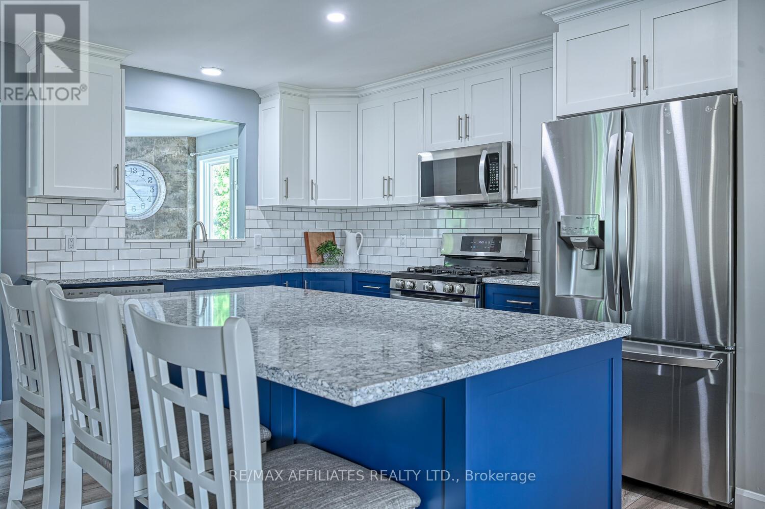 14 South Point Drive, Rideau Lakes, Ontario  K7A 4S5 - Photo 7 - X12293114