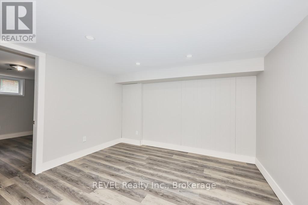 42 Chalmers Street, St. Catharines, Ontario  L2M 5C8 - Photo 13 - X12293111