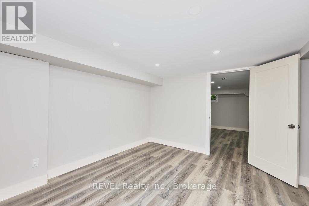 42 Chalmers Street, St. Catharines, Ontario  L2M 5C8 - Photo 15 - X12293111